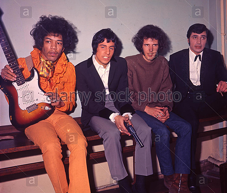 jimi-hendrix-backstage-at-the-opening-night-of-the-walker-brothers-F6X3KP